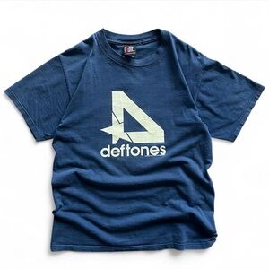 Vintage 2000s Giant tag Deftones band t shirt graphic print short sleeve